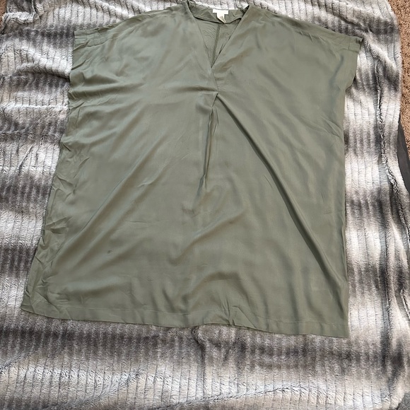 Green H&M mid length flowing dress - Picture 4 of 4